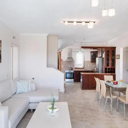 Kyknos By Vintage Travel * Spartokhórion